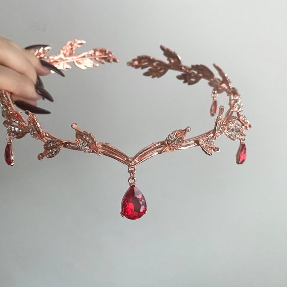 Fairy Crown, Elven Headband, Renaissance Faire Hair accessory, forehead tiara - Picture 12 of 13